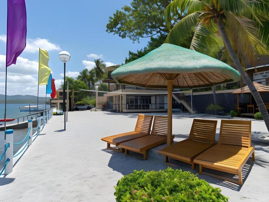Anilao Awari Bay Resort Batangas Екстериор снимка