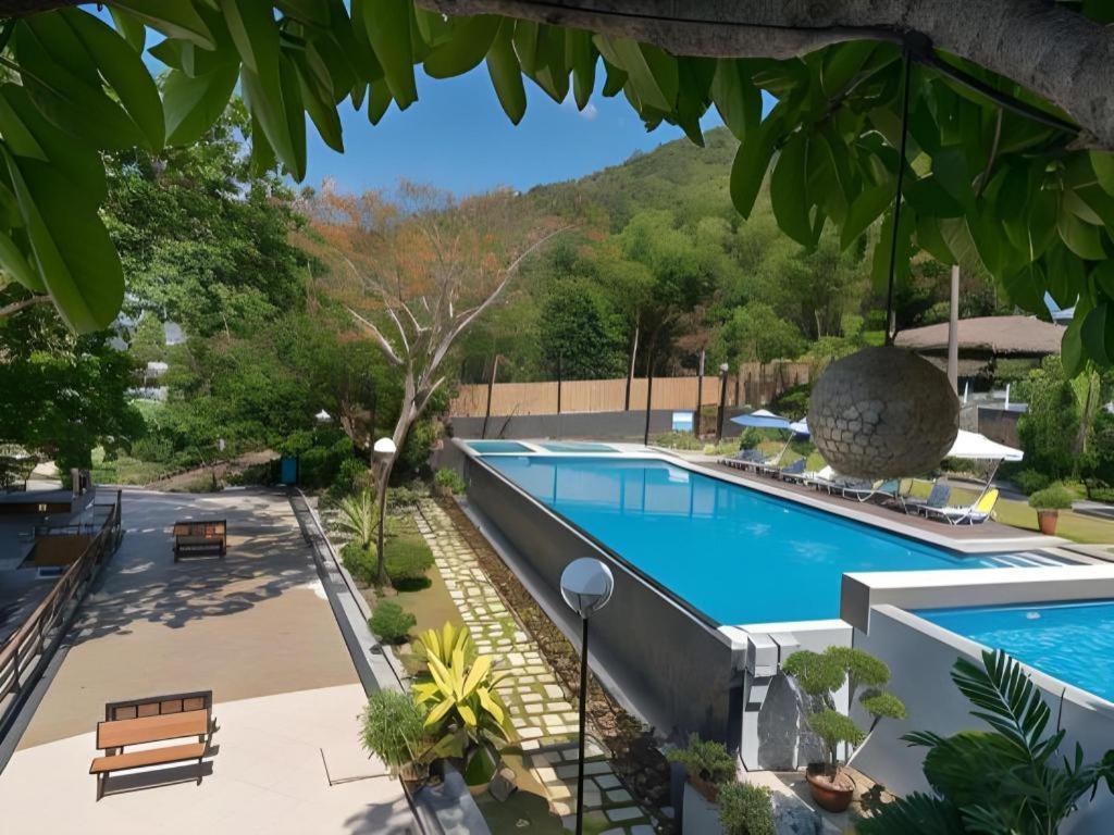 Anilao Awari Bay Resort Batangas Екстериор снимка